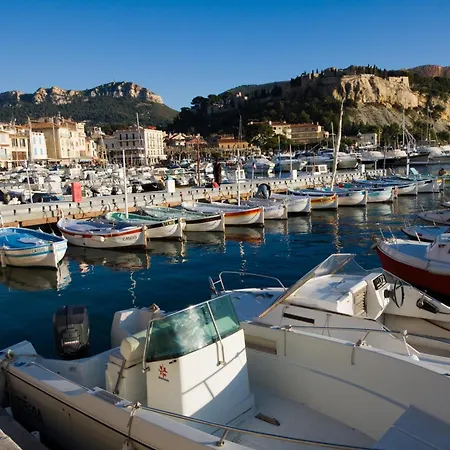 Sea View With Ac And Wifi Cassis